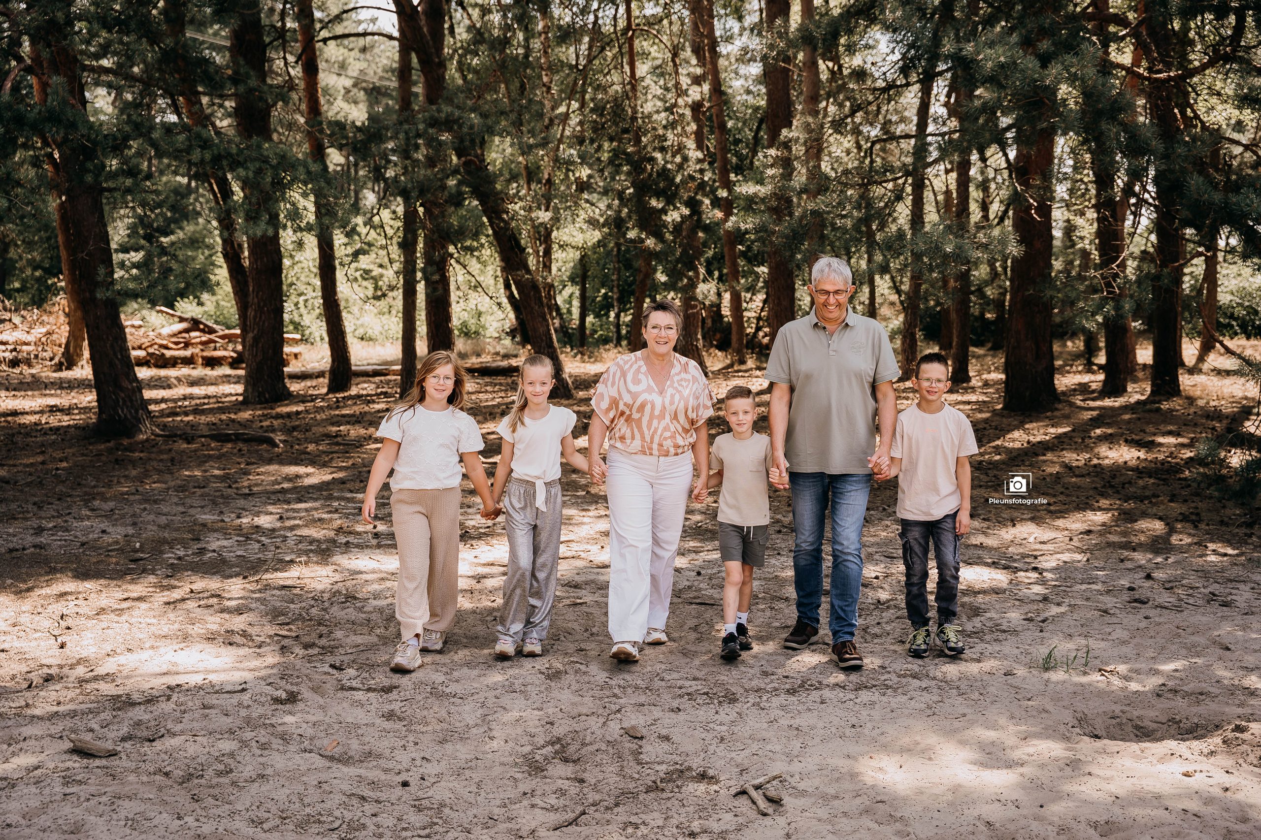 familieshoot fotoshoot goirle pleunsfotografie (3)