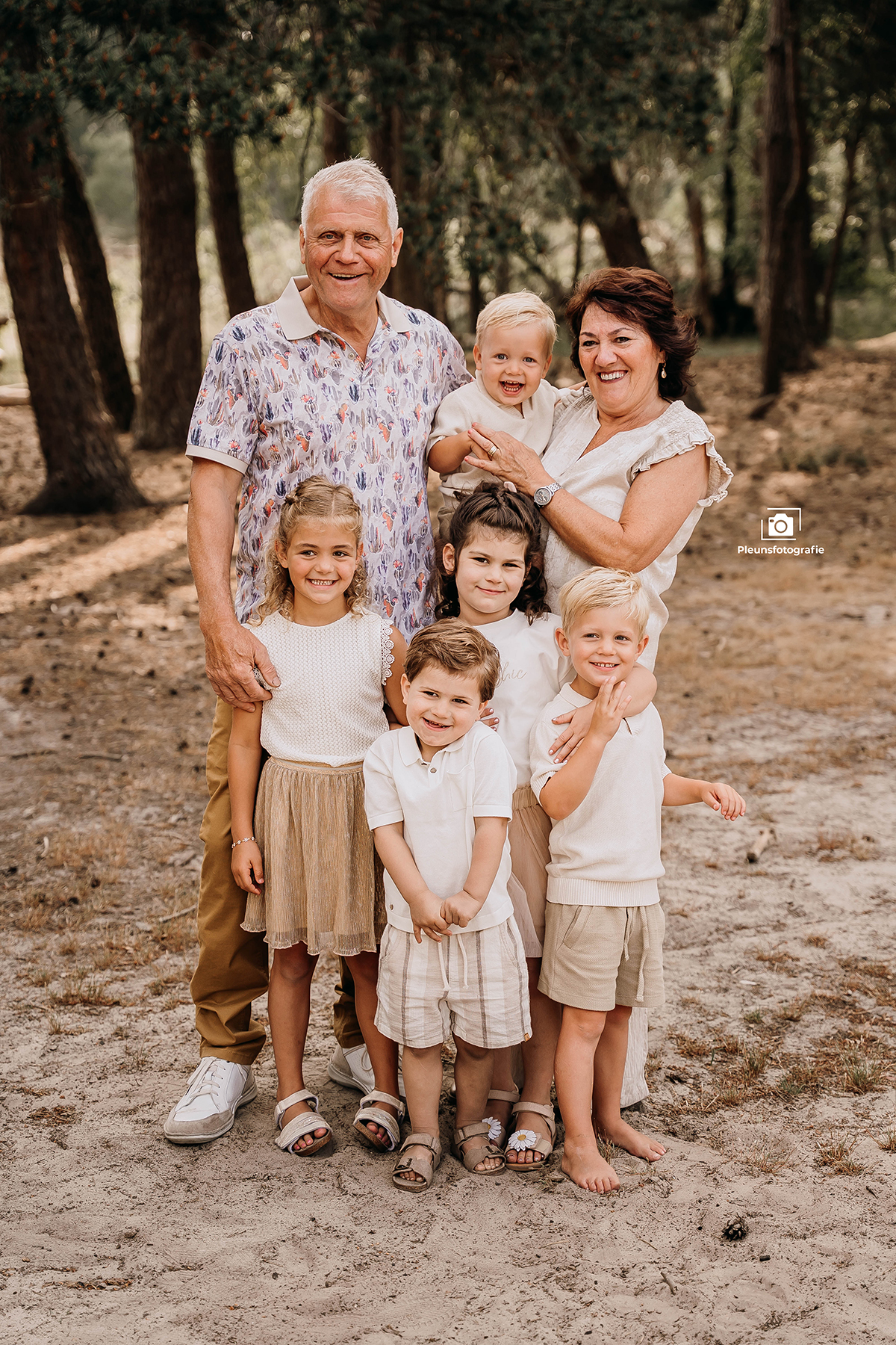 familieshoot, fotoshoot goirle, fotograaf goirle, pleunsfotografie (14)
