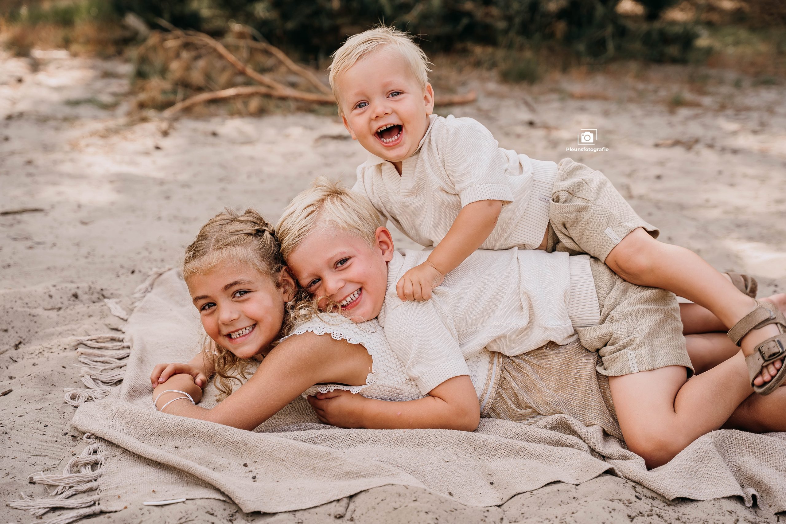 familieshoot, fotoshoot goirle, fotograaf goirle, pleunsfotografie (3)
