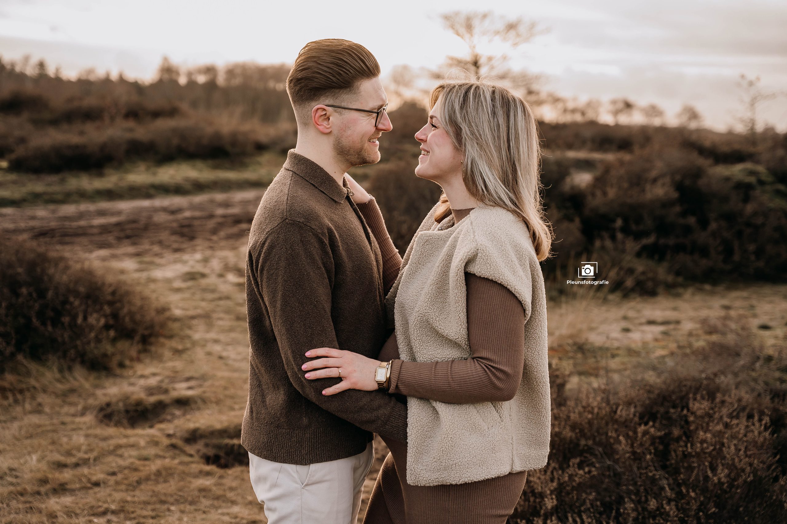 zwangerschapsshoot fotoshoot goirle fotoshoot brabant pleunsfotografie (1)